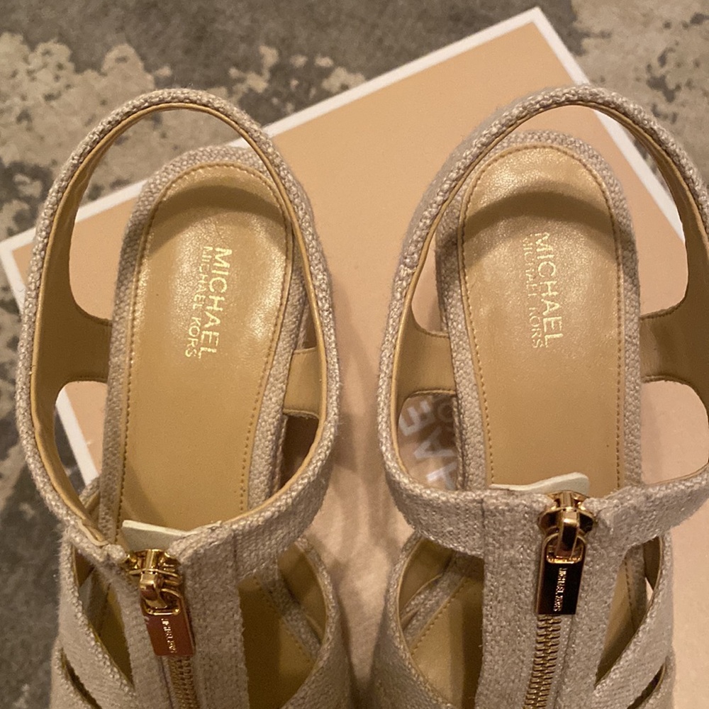 Michael Kors Berkeley wedge - Picture 7 of 7